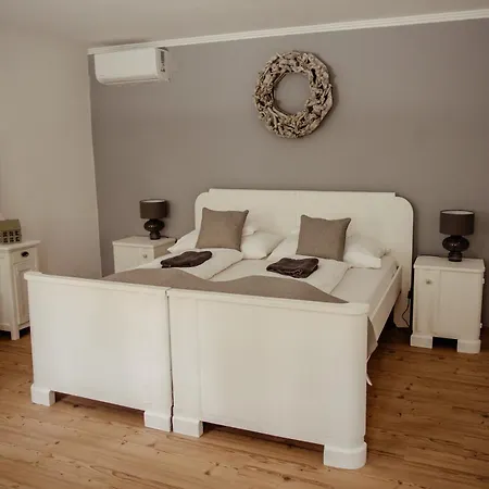 Noresa Etterem Es Panzio Hotel Szalka