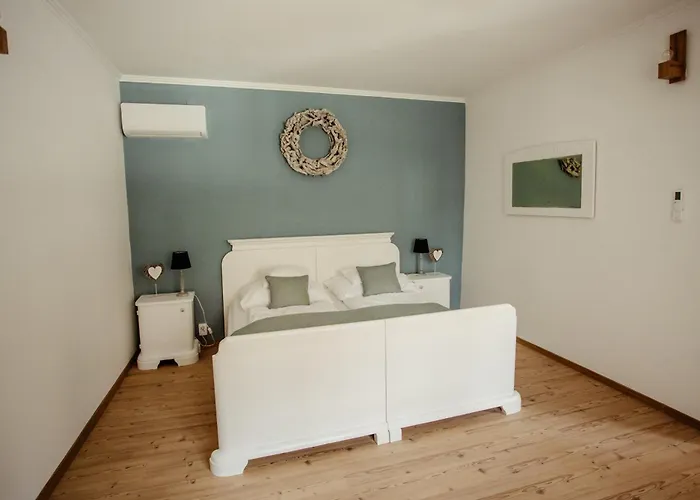 Noresa Dekor és Panzió Szálloda 3*